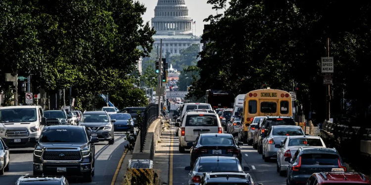 Federal Workers Brace For Traffic, Parking As They Return To Office On Monday